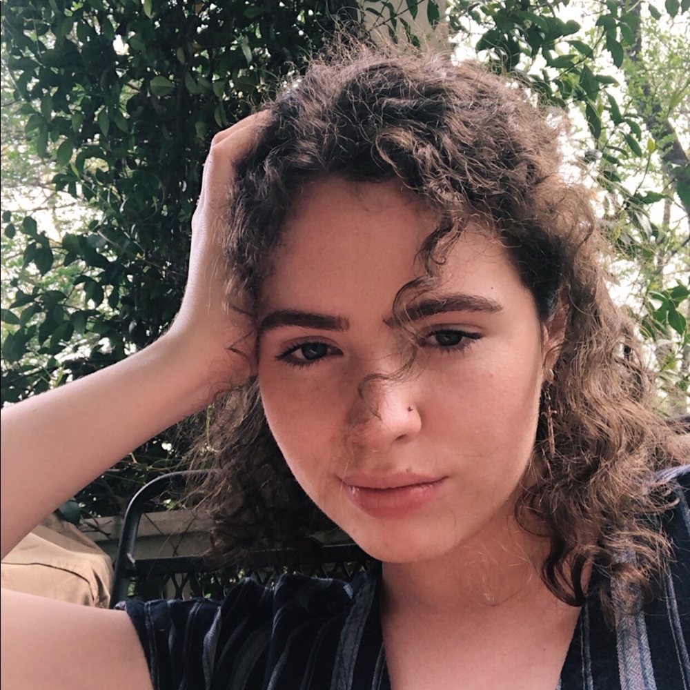 Meet your Posher, Laura